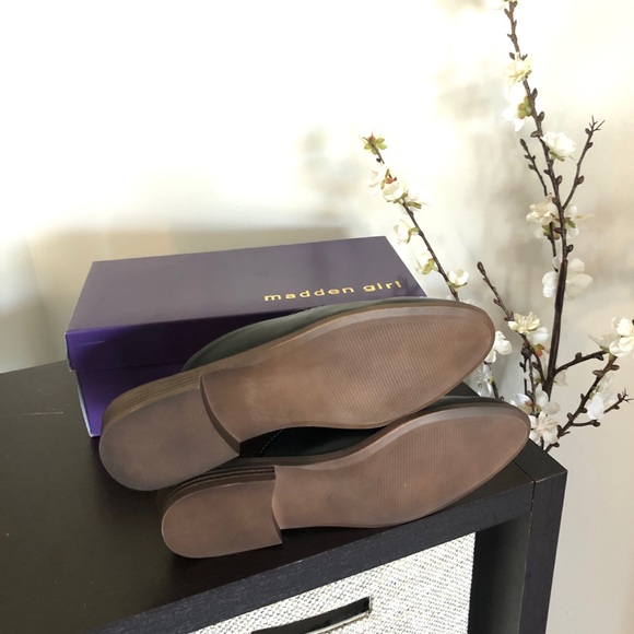 Madden Girl Grandie Women's Black Pari Mules - Picture 4 of 5